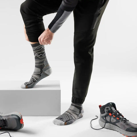 Smartwool Men's Hike Light Mountain Range Pattern Crew Socks